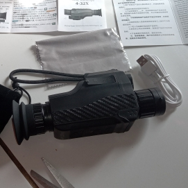 Монокуляр Levenhuk Atom